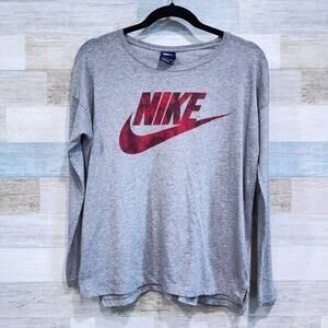 NIKE Camo Swoosh Logo Tee Gray Red Long Sleeve Womens Small